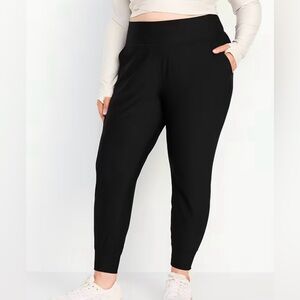 Old Navy Black High-Waisted PowerSoft Pocket Joggers
